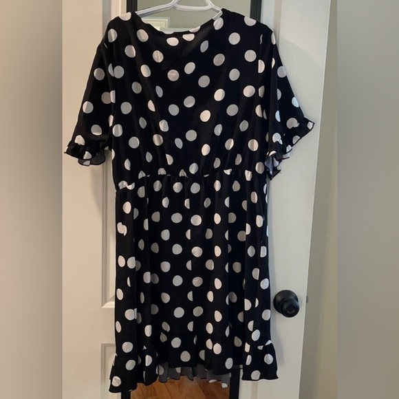 NWOT Polka Dot Retro V Neck Dress - Picture 2 of 5